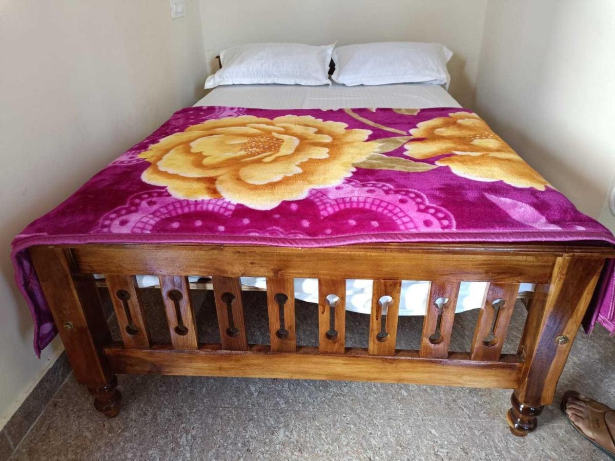 Oyo 8206 K J Residency Ξενοδοχείο Mysore Εξωτερικό φωτογραφία