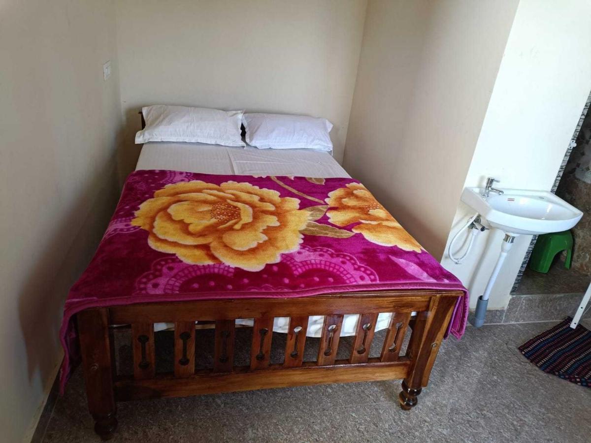 Oyo 8206 K J Residency Ξενοδοχείο Mysore Εξωτερικό φωτογραφία